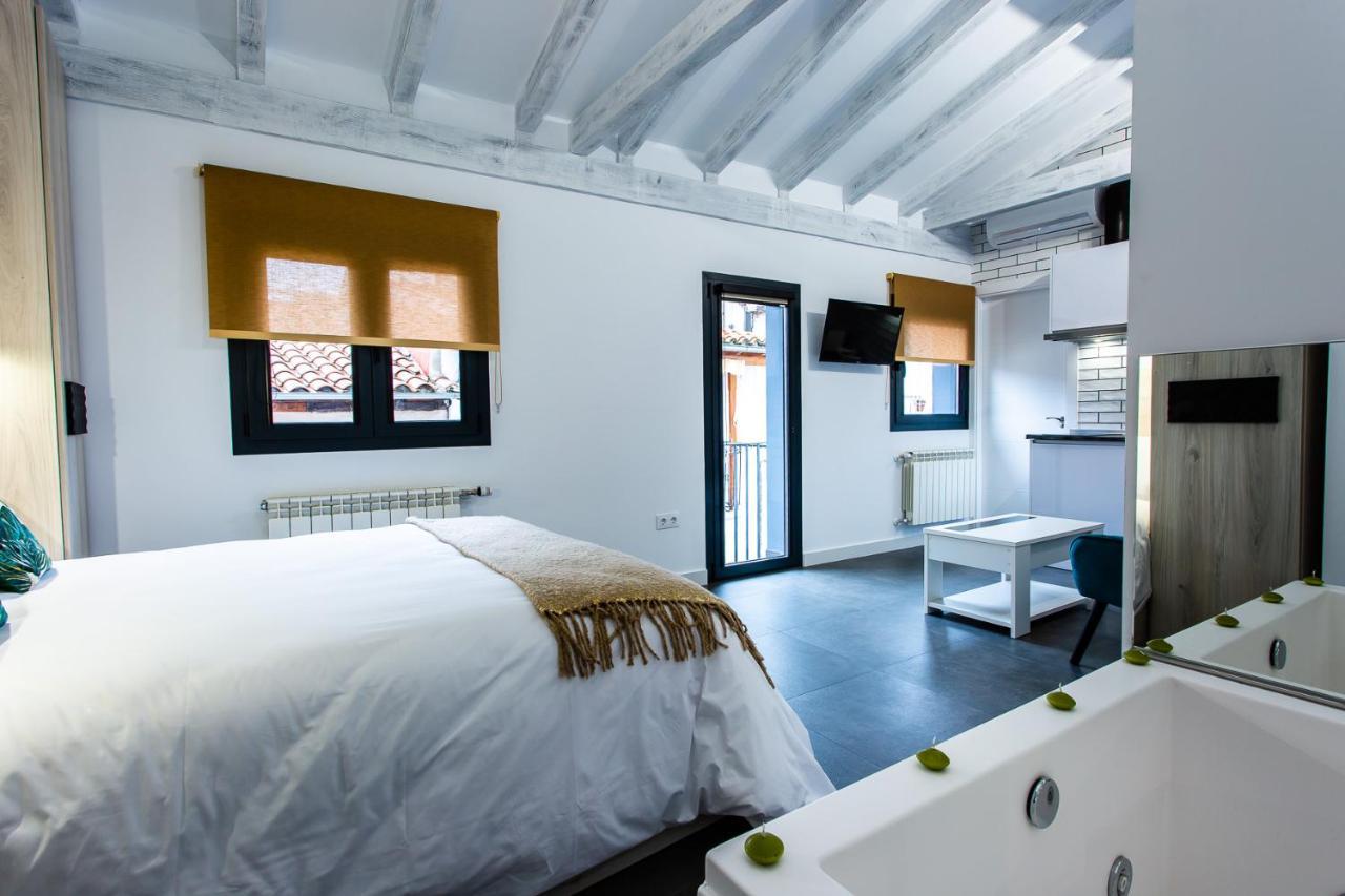 Apartamentos Hervas Suites エクステリア 写真