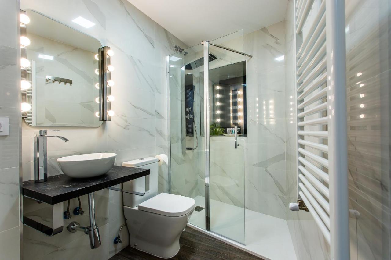 Apartamentos Hervas Suites エクステリア 写真