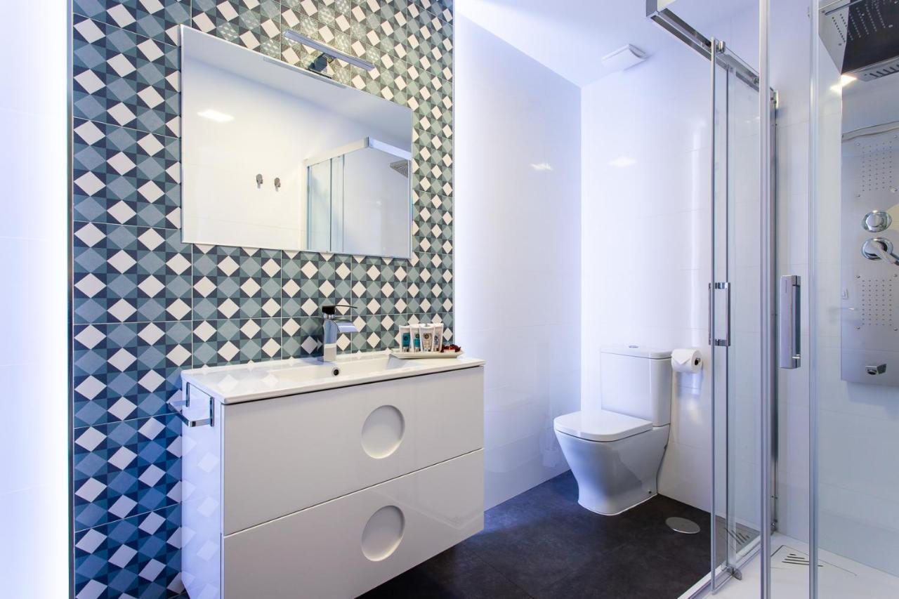 Apartamentos Hervas Suites エクステリア 写真