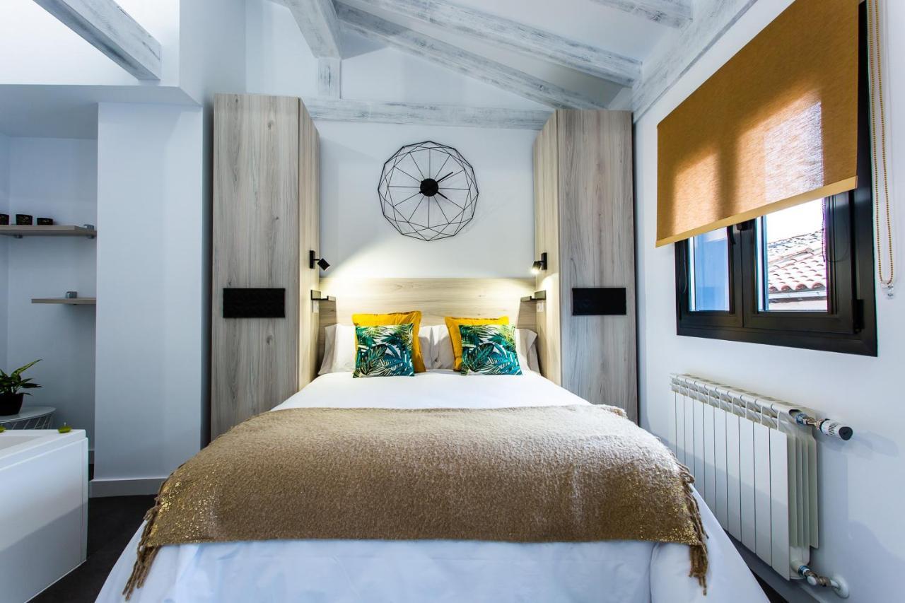 Apartamentos Hervas Suites エクステリア 写真