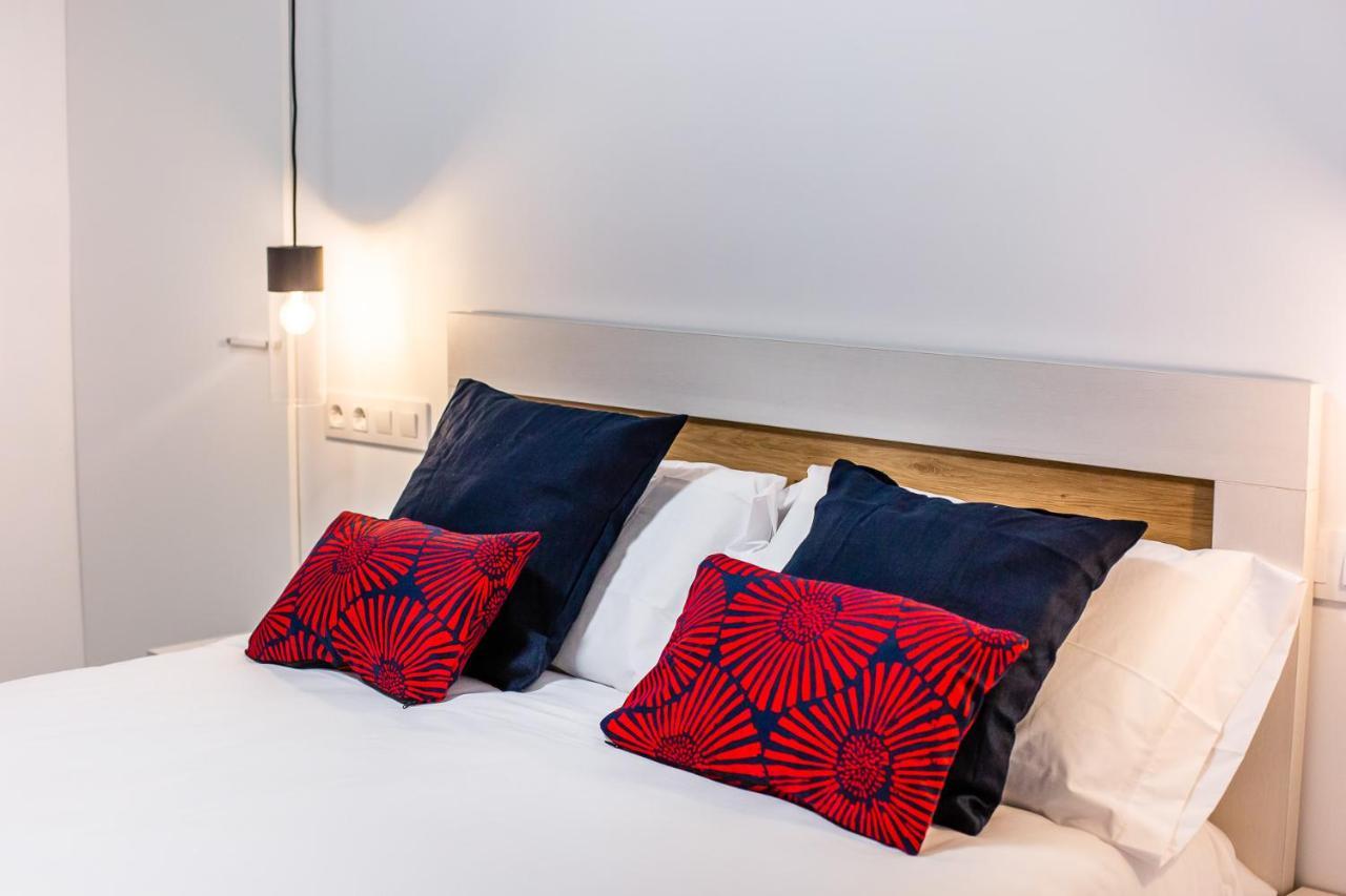 Apartamentos Hervas Suites エクステリア 写真