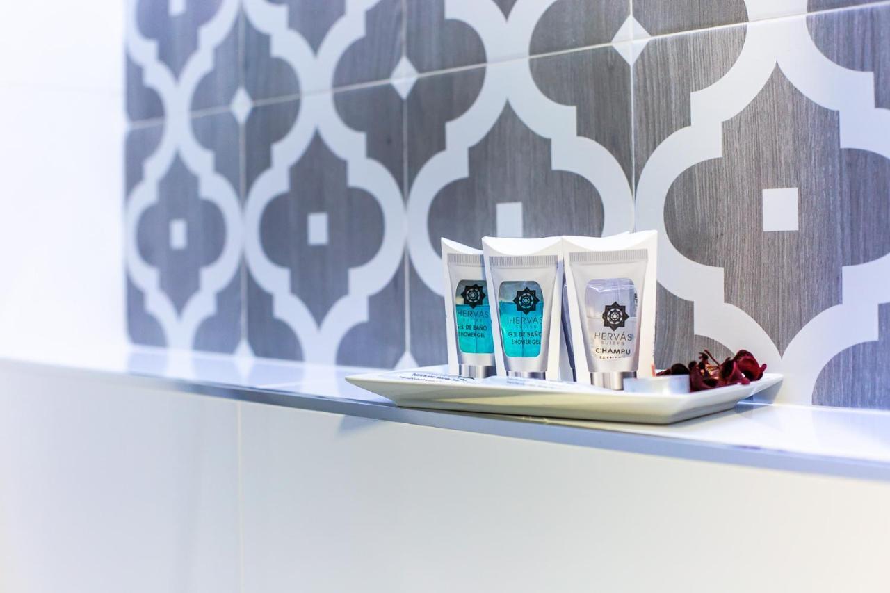 Apartamentos Hervas Suites エクステリア 写真