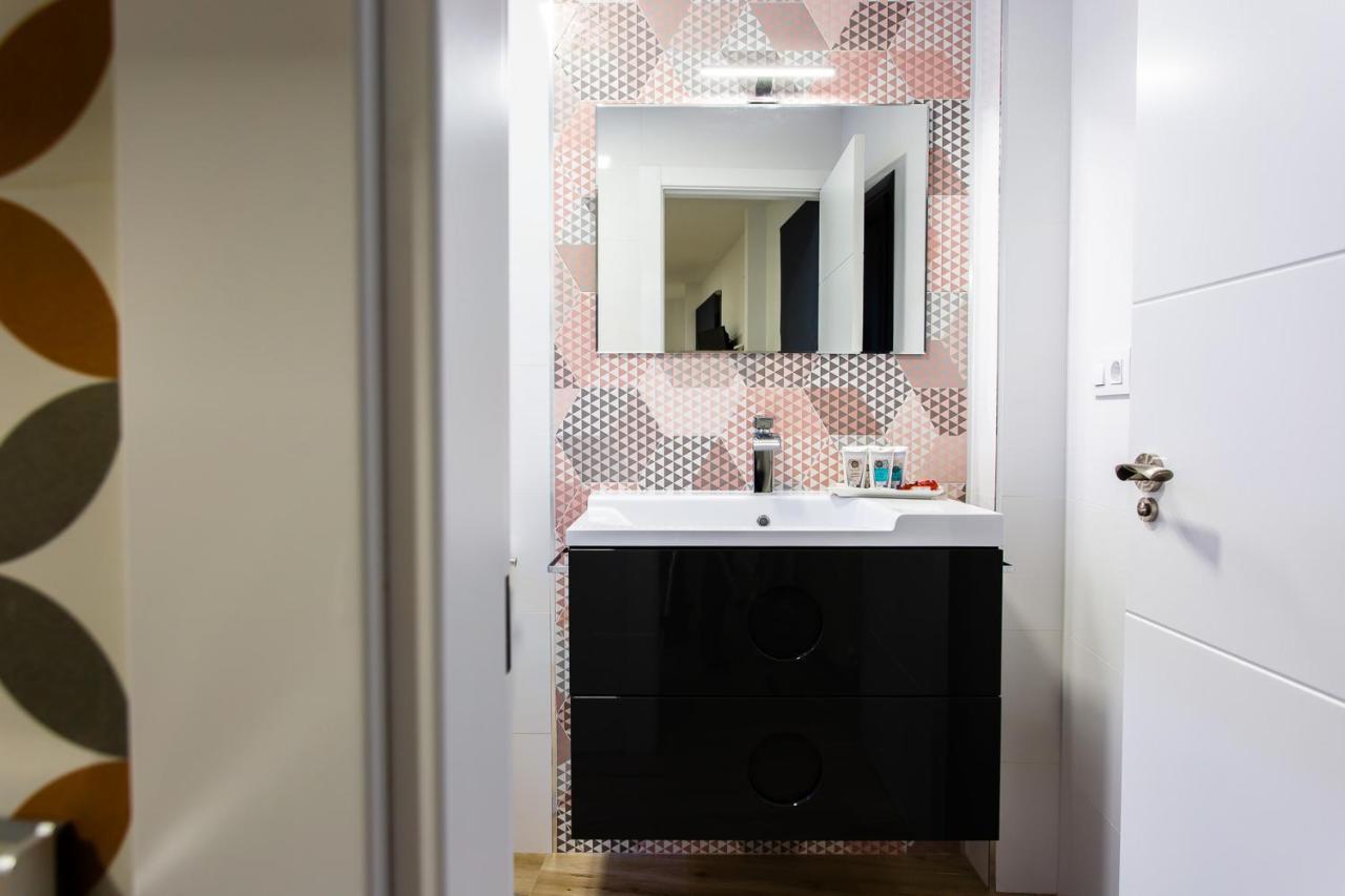 Apartamentos Hervas Suites エクステリア 写真