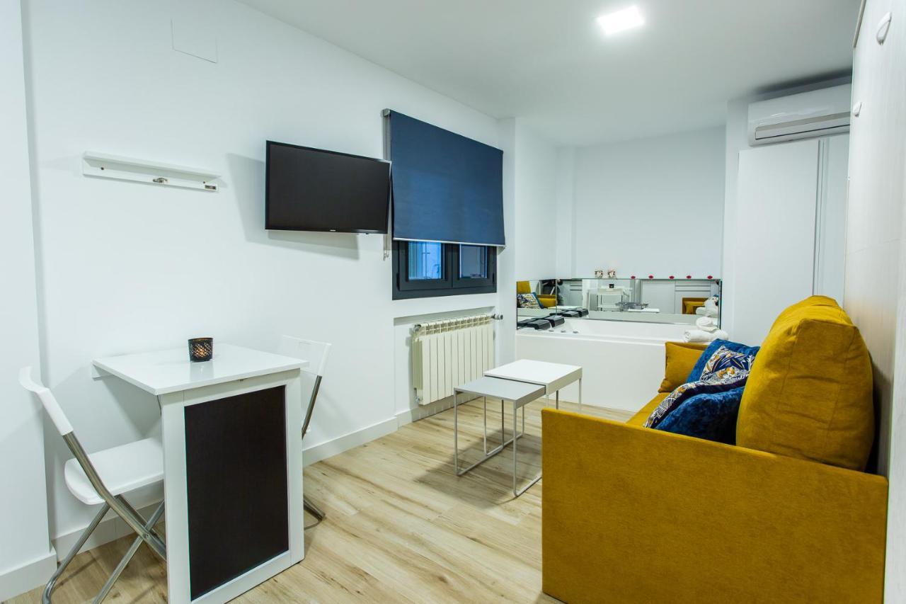 Apartamentos Hervas Suites エクステリア 写真